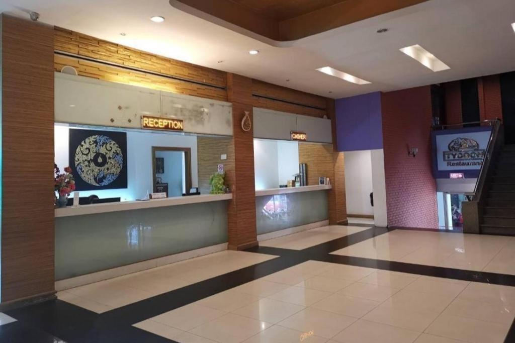 Sun City Pattaya Hotel Exterior foto